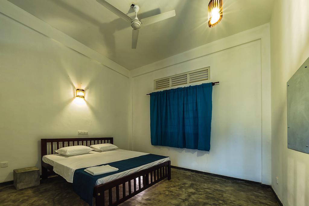 Colombo Beach Hostel By Nomadic Dehiwala-Mount Lavinia Habitación foto